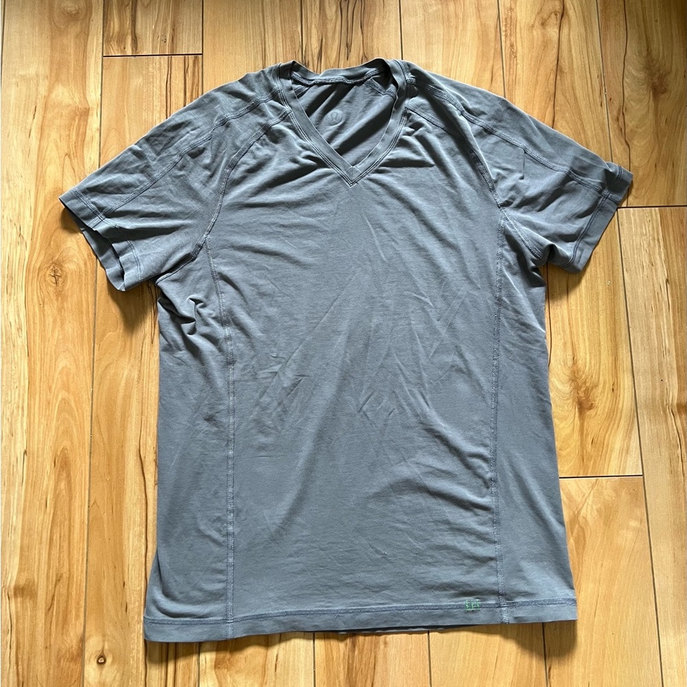 lululemon athletica Slate Gray V-Neck Tee